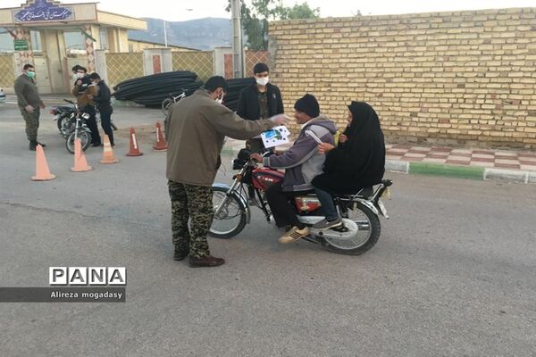برپایی ایستگاه سلامت توسط بسیجیان پایگاه مقاومت صاحب الزمان (عج) شهرستان نی ریز