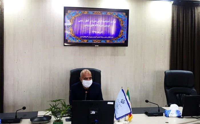 ٧٢٣ یادواره با عنوان لاله هاى روشن در مدارس آذربایجان غربى برگزار شده است