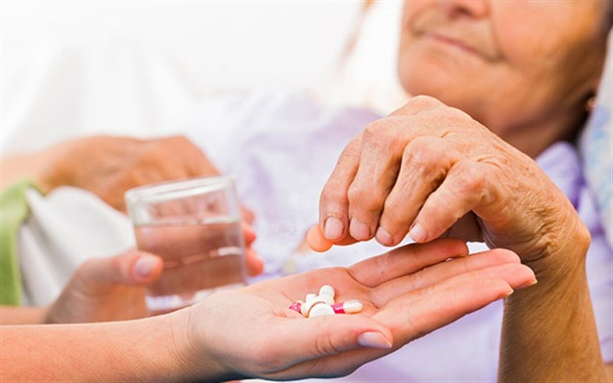 هنگام استفاده از خدمات درمانی در منزل به افراد فاقد مجوز اعتماد نکنید