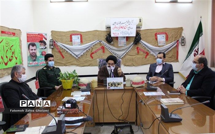 «لاله‌های روشن» به یاد شهدای فرهنگی و دانش‌آموز در محمودآباد آغاز شد