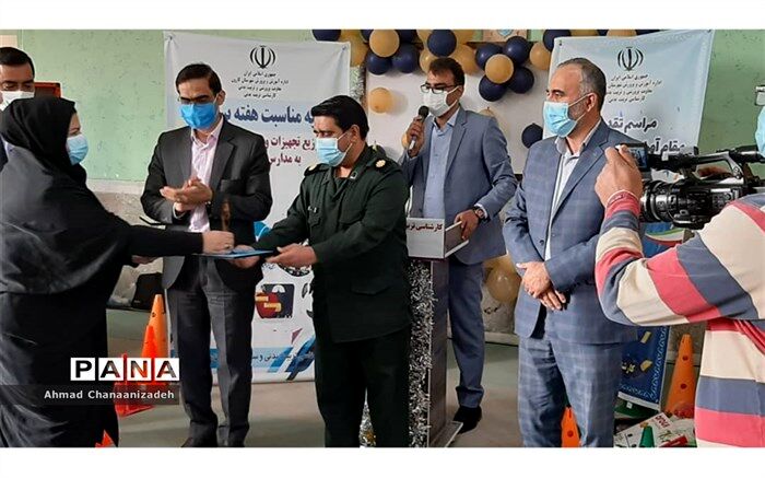 امروز جهان تشنه تفکر بسیجی است