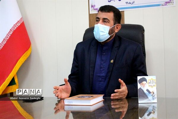تجلیل از معلم نیک اندیش بردخونی توسط معاون پرورشی و فرهنگی استان بوشهر