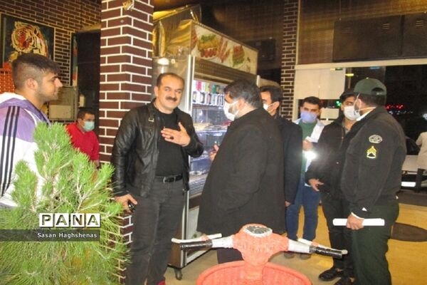 گشت شبانه تیم بازرسی ستاد کرونا شهرستان اسلامشهر از مراکز گروه چهارم شغلی