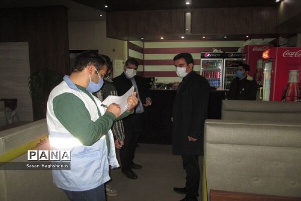 گشت شبانه تیم بازرسی ستاد کرونا شهرستان اسلامشهر از مراکز گروه چهارم شغلی