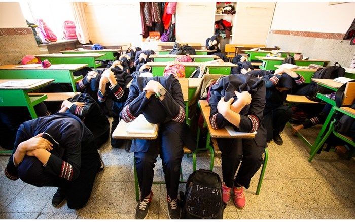 برگزاری مانور سراسری زلزله توسط سازمان دانش آموزی