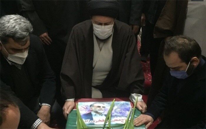 تشییع پیکر شهید فخری‌زاده در حرم مطهر امام خمینی (ره)