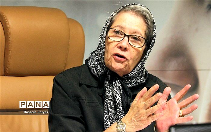 مینو محرز: واکسن ایرانی کرونا تا خرداد ۱۴۰۰ آماده است