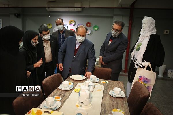 آیین افتتاح نمایشگاه آثار هنری افراد دارای معلولیت