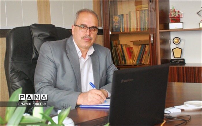 94 دستگاه تبلت و گوشی هوشمند به دانش‌آموزان بی‌بضاعت اهدا شد