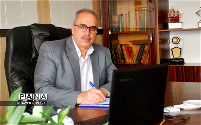 94 دستگاه تبلت و گوشی هوشمند به دانش‌آموزان بی‌بضاعت اهدا شد