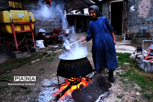 یک روز پاییزی در روستای مَجی