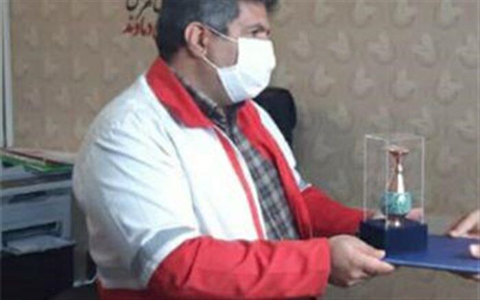 تجلیل از خیرین و داوطلبان فعال جمعیت هلال احمر شهرستان دماوند