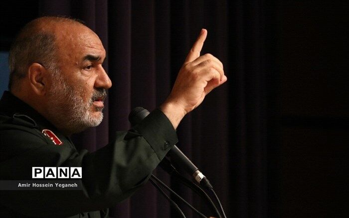 فرمانده کل سپاه: واکنش قاطعی به ترور شهید فخری‌زاده خواهیم داشت
