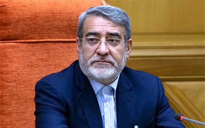 وزیر کشور: امیدواریم دی یا بهمن واکسن کرونا را تهیه کنیم