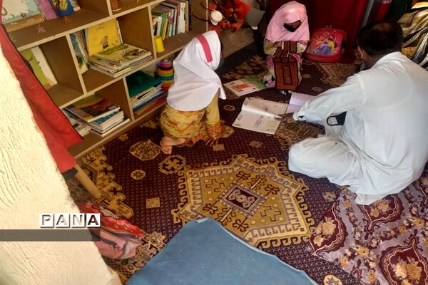 تحصیل دانش آموزان عشایری سیستان و بلوچستان زیر سایه کرونا