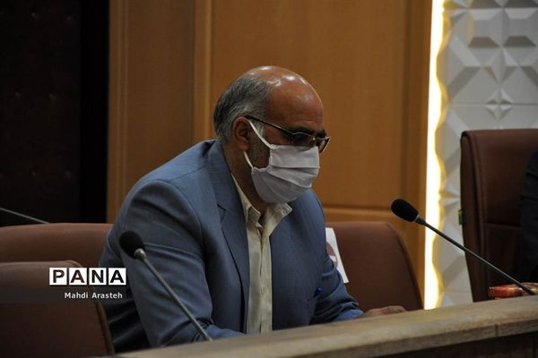 جلسه برنامه‌ریزی کمیته تبلیغات و اطلاع‌رسانی مقابله با ویروس کرونا درشهرستان خوسف