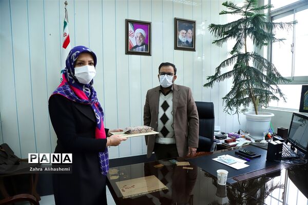 تجلیل از برگزیدگان جشنواره الگوهای برتر تدریس و تجارب برتر تربیتی