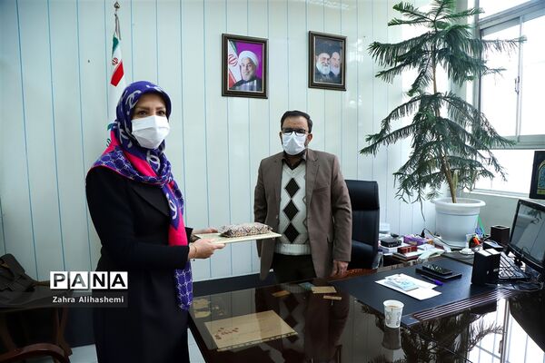 تجلیل از برگزیدگان جشنواره الگوهای برتر تدریس و تجارب برتر تربیتی