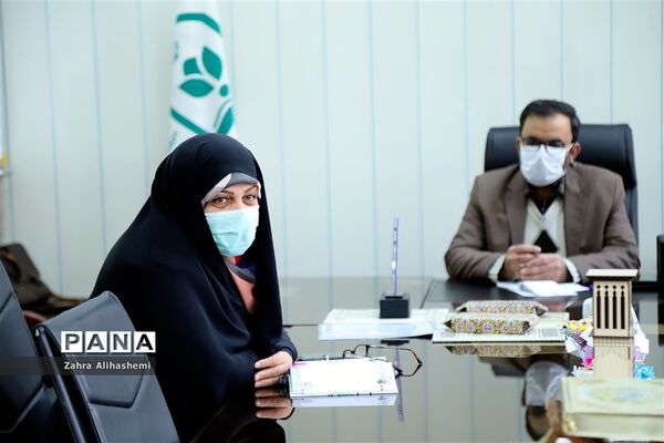 تجلیل از برگزیدگان جشنواره الگوهای برتر تدریس و تجارب برتر تربیتی