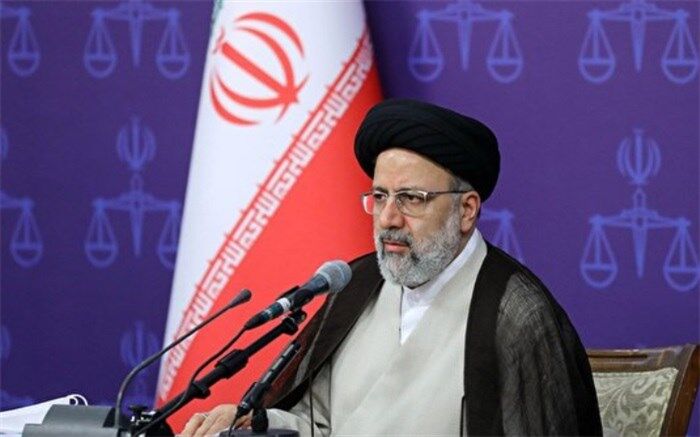 رئیسی: کمیته‌ مشترک مجلس و قوه قضاییه برای اصلاح قوانین و بسترهای فسادزا تشکیل شود