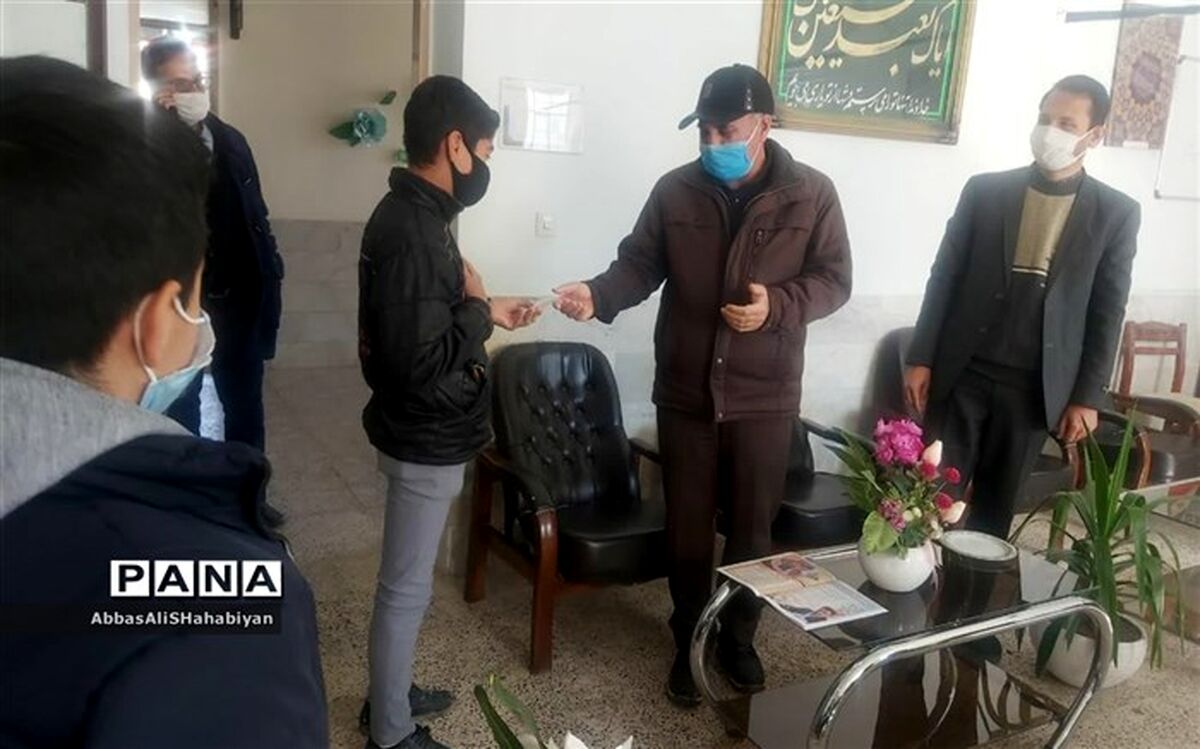 تقدیر از نو غلام حسینی کانون لقمان کاشمر