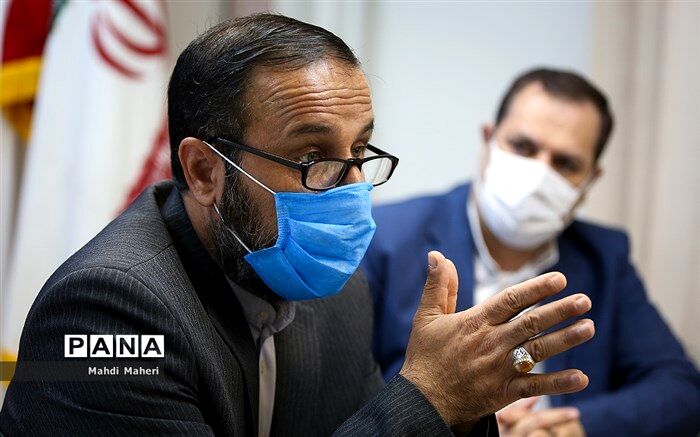 تشکیل کارگروهی برای راه‌اندازی مدارس آموزش از راه دور