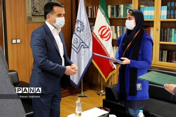 افتتاحیه دهمین دوره مجلس دانش‌آموزی استان اصفهان