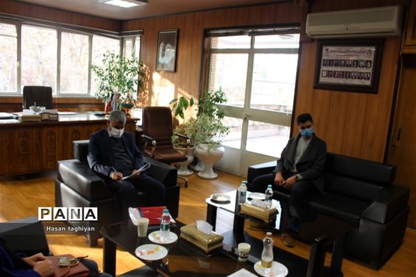 افتتاحیه دهمین دوره مجلس دانش‌آموزی استان اصفهان