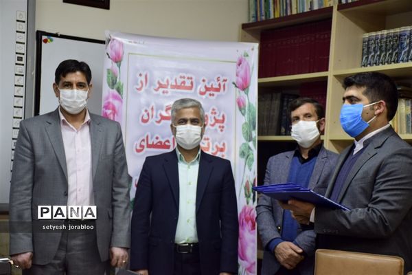 تجلیل از دانش‌آموزان پژوهش‌گر و فعال پژوهش‌سرای خواجه نصیر‌الدین طوسی پیشوا