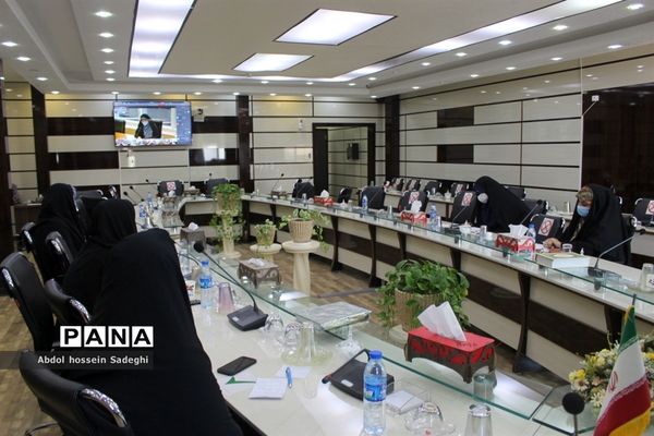 نشست مشترک مدیران  زن ( ارشد، میانی و  پایه)  آموزش و پرورش  سراسر کشور