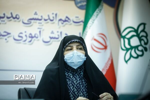 نشست هم اندیشی مدیران ستادی و استانی مجلس دانش آموزی