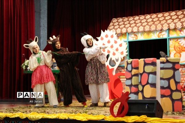 برگزاری جنگ جوانه‌های یلدایی در شبکه شاد برای دانش‌آموزان ناحیه یک ری