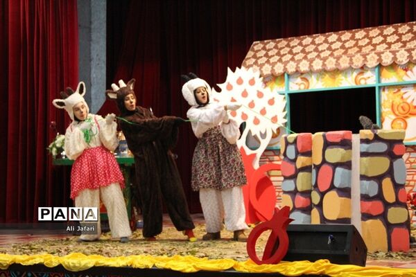 برگزاری جنگ جوانه‌های یلدایی در شبکه شاد برای دانش‌آموزان ناحیه یک ری