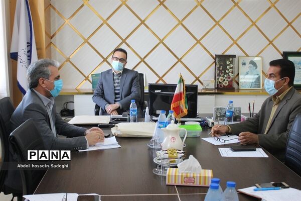 جلسه شاخص‌های کیفی پیشنهادی انتخاب معلمان نمونه آموزش و پرورش استان بوشهر