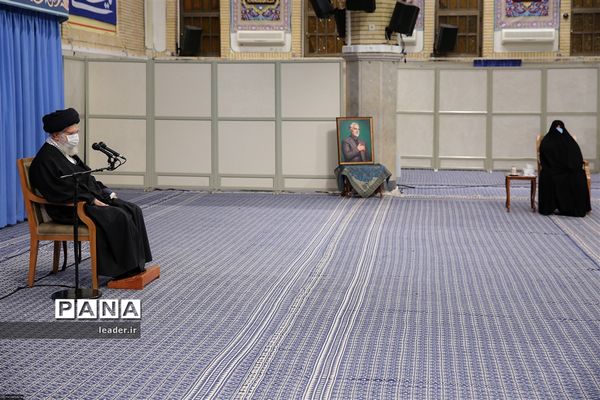 دیدار دست‌اندرکاران مراسم سالگرد شهید سلیمانی با رهبر معظم انقلاب