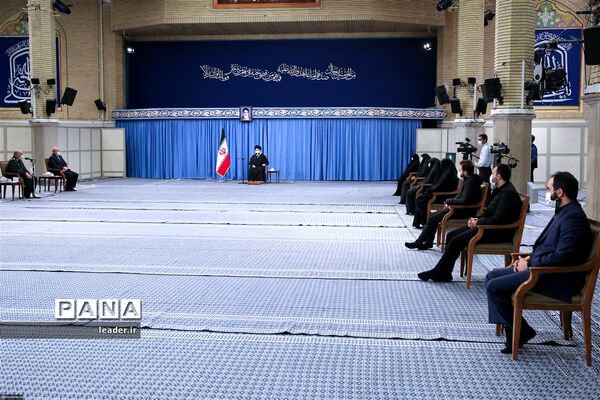 دیدار دست‌اندرکاران مراسم سالگرد شهید سلیمانی با رهبر معظم انقلاب