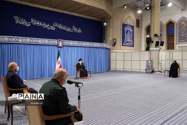 دیدار دست‌اندرکاران مراسم سالگرد شهید سلیمانی با رهبر معظم انقلاب