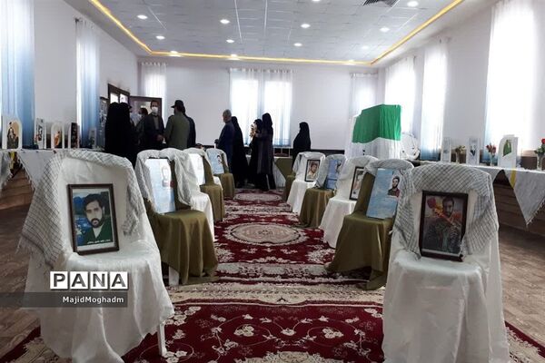 افتتاح دبیرخانه نکوداشت اولین سالگرد شهادت سردار سلیمانی مستقر در دبیرستان فرزانگان