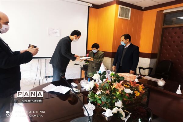 برگزاری جلسه تقدیر از اعضای فعال کانون لقمان کاشمر