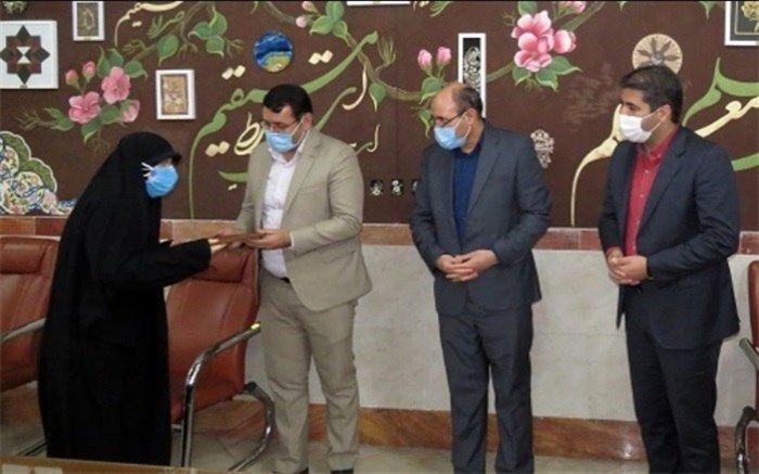 معلم پژوهشگر شایسته تقدیر و اقدامش ستودنی است