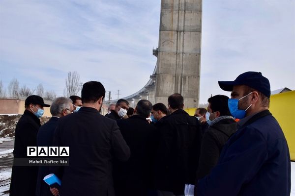 افتتاح مدرسه  و بازدید وزیر راه و شهرسازى از ایستگاه قطار