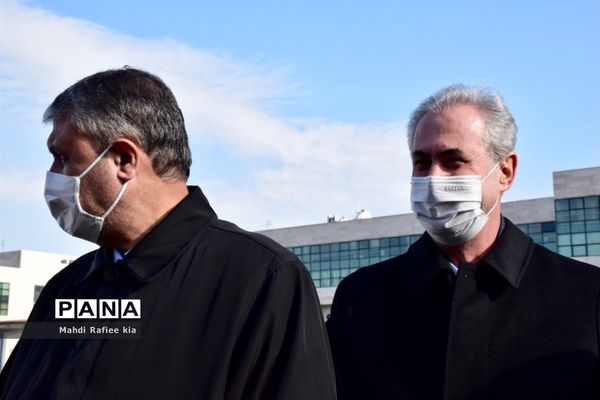 افتتاح مدرسه  و بازدید وزیر راه و شهرسازى از ایستگاه قطار