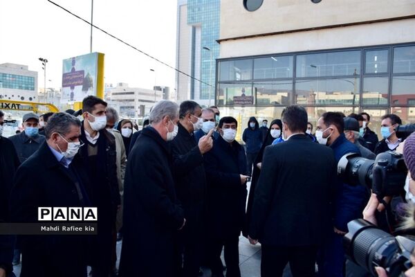افتتاح مدرسه  و بازدید وزیر راه و شهرسازى از ایستگاه قطار