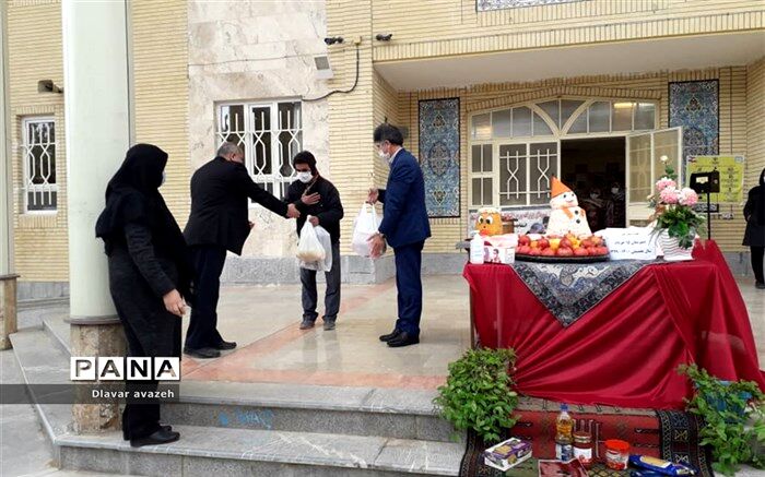 توزیع بیش از 30 بسته معیشتی بین نیازمندان