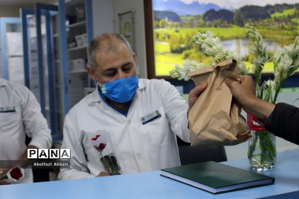 قدردانی از پرستاران و پزشکان بیمارستان‌های شهر ساری