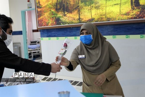 قدردانی از پرستاران و پزشکان بیمارستان‌های شهر ساری