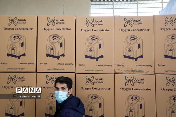 آیین رونمایی برای واگذاری 400 دستگاه اکسیژن‌ساز خانگی  اهدایی بین المللی صلیب سرخ