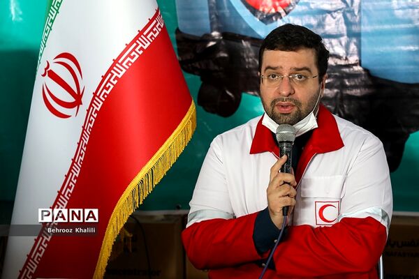 آیین رونمایی برای واگذاری 400 دستگاه اکسیژن‌ساز خانگی  اهدایی بین المللی صلیب سرخ