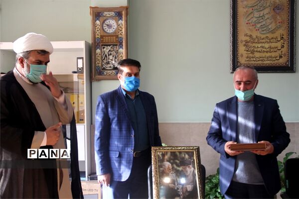 بزرگداشت روز پرستار در آموزش و پرورش ناحیه یک شهرری