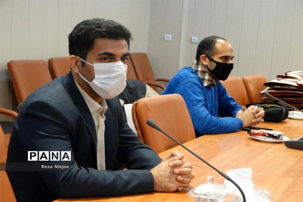 آیین تجلیل از منتخبین پژوهشگر و مولفان بهارستان یک